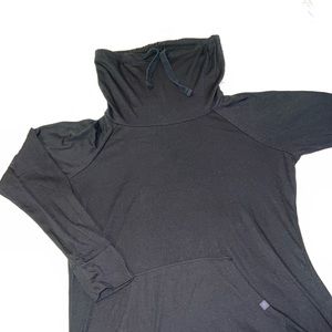 Yoga Performance sweatshirt with drawstring turtleneck